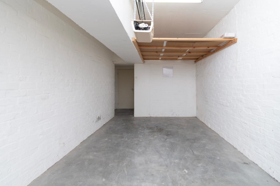 3 Bedroom Property for Sale in Sea Point Western Cape